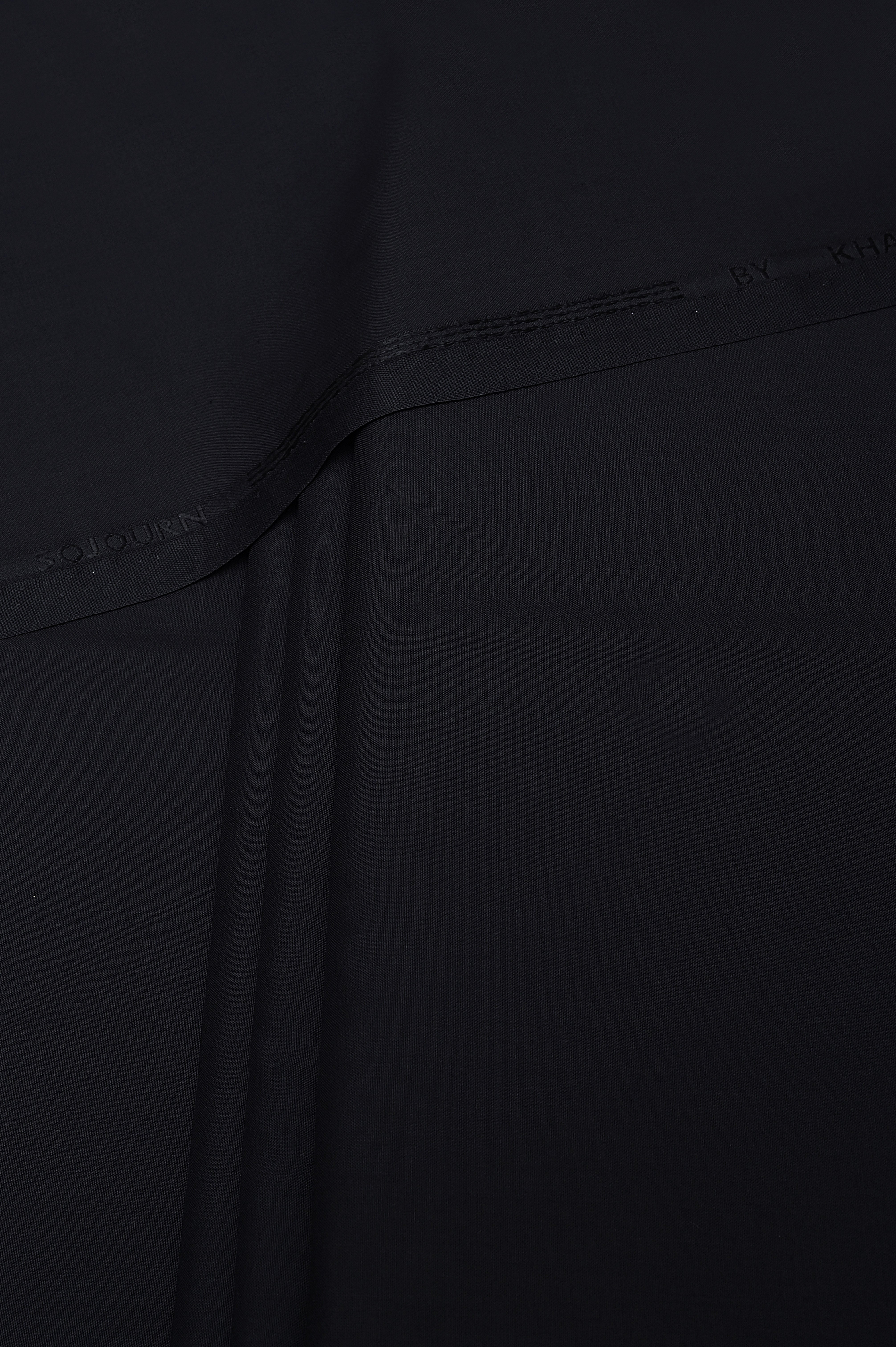 SOJOURN MENS UNSTITCHED